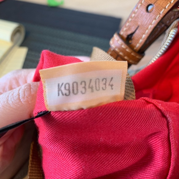 Dooney & Bourke Large tan logo canvas hobo bag - Picture 5 of 10